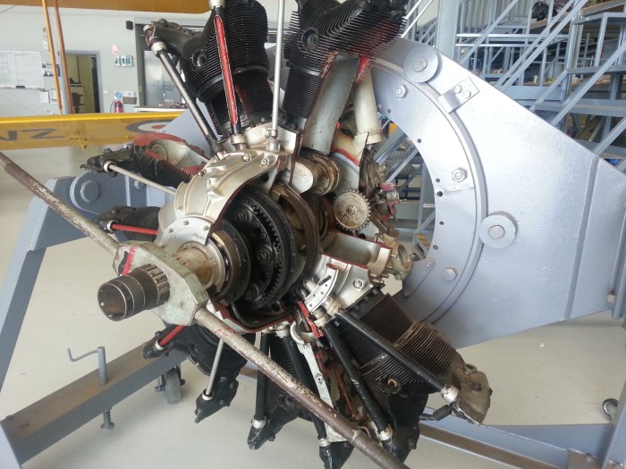 Cut away 9 cylinder radial engine