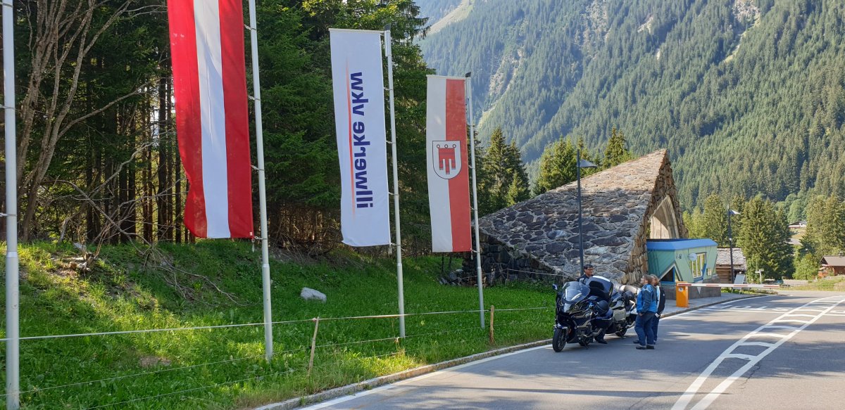 Zed14 entering Austria