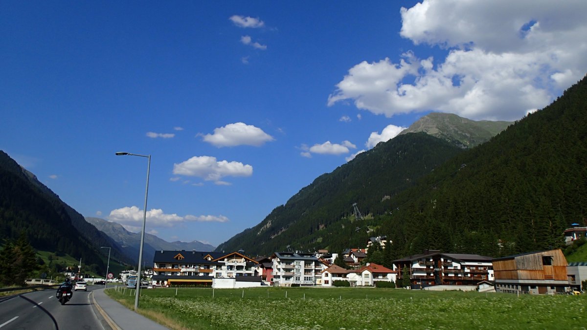 Zed14 entering Ischgl Austria